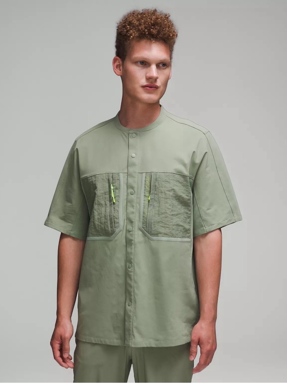 Lululemon Water-Repellent Hiking Short Sleeve Shirt - NWT - LARGE